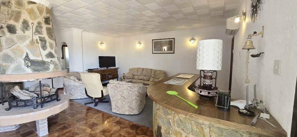 4 quarto Moradia para venda em Isla Plana com piscina garagem - 399 000 € (Ref: 8601601)