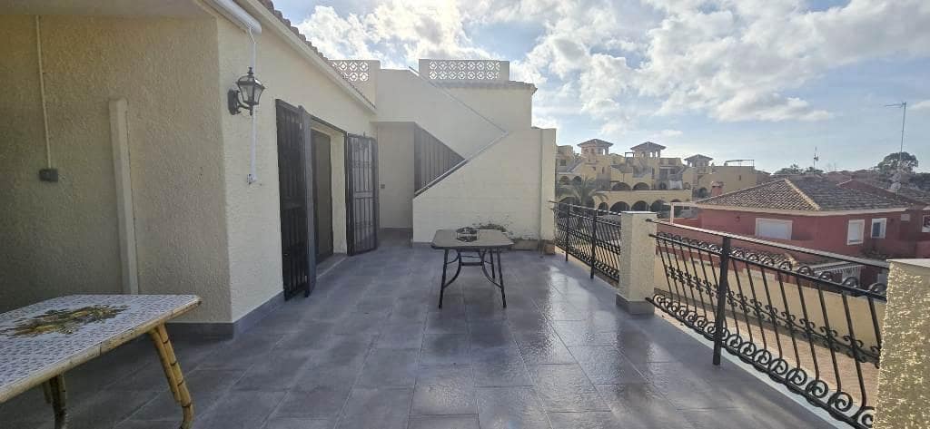 4 quarto Moradia para venda em Isla Plana com piscina garagem - 399 000 € (Ref: 8601601)