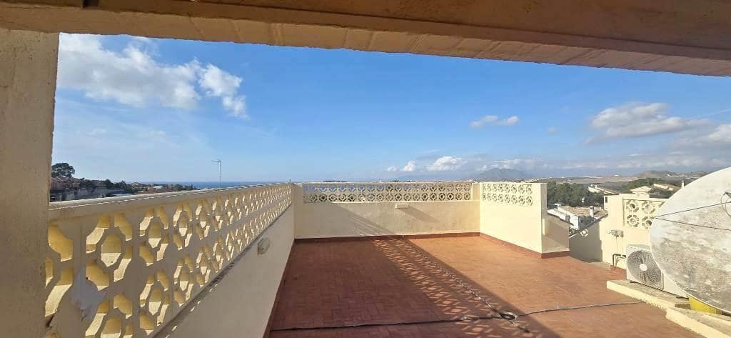 4 quarto Moradia para venda em Isla Plana com piscina garagem - 399 000 € (Ref: 8601601)