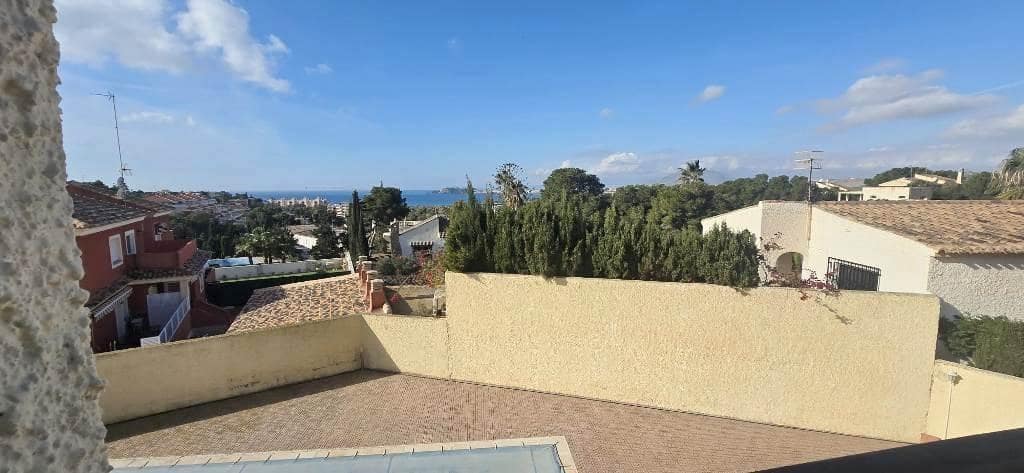 4 quarto Moradia para venda em Isla Plana com piscina garagem - 399 000 € (Ref: 8601601)