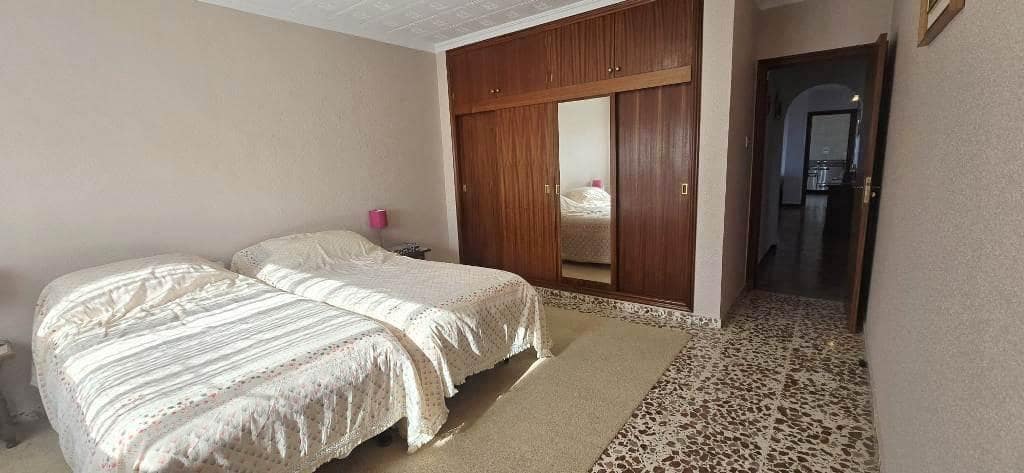 4 quarto Moradia para venda em Isla Plana com piscina garagem - 399 000 € (Ref: 8601601)