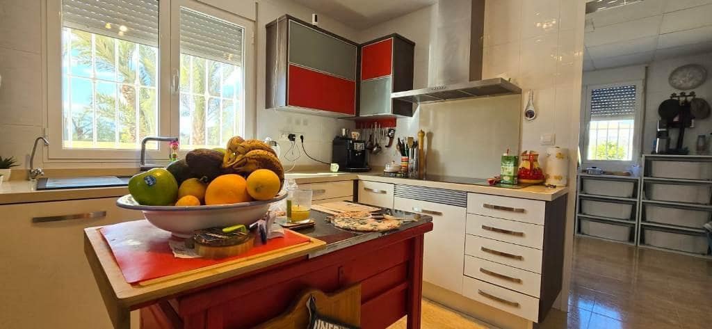 4 soverom Villa til salgs i Totana med svømmebasseng garasje - € 499 000 (Ref: 8810225)