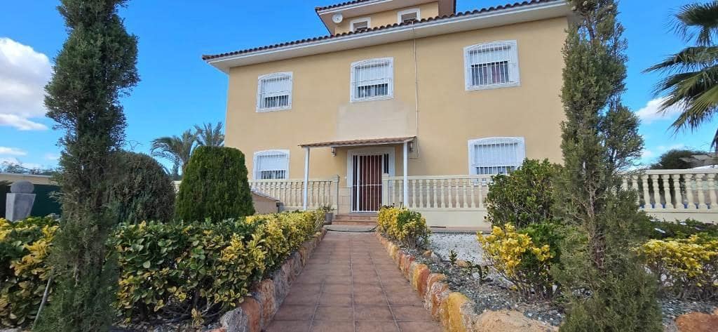 4 soverom Villa til salgs i Totana med svømmebasseng garasje - € 499 000 (Ref: 8810225)