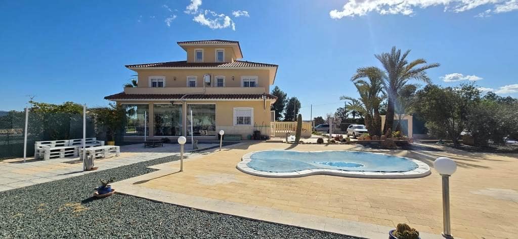 4 soverom Villa til salgs i Totana med svømmebasseng garasje - € 499 000 (Ref: 8810225)