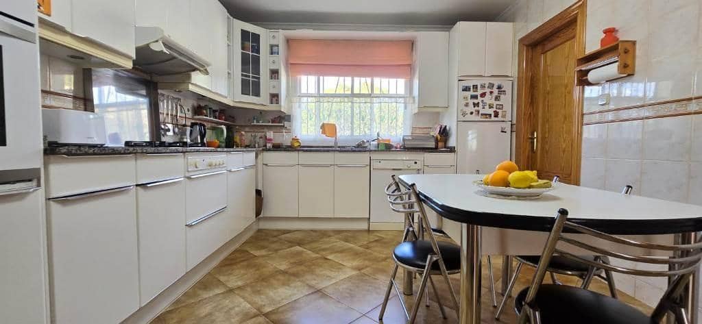 8 soveværelse Villa til salg i Totana - € 460.000 (Ref: 8813092)