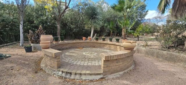 8 bedroom Villa for sale in Totana - € 460,000 (Ref: 8813092)