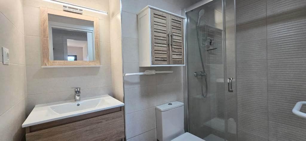 2 soverom Leilighet til salgs i Playa Paraiso med svømmebasseng garasje - € 249 000 (Ref: 8841183)