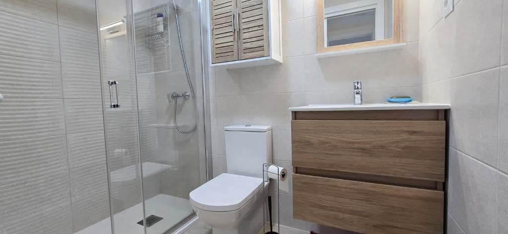 2 soverom Leilighet til salgs i Playa Paraiso med svømmebasseng garasje - € 249 000 (Ref: 8841183)