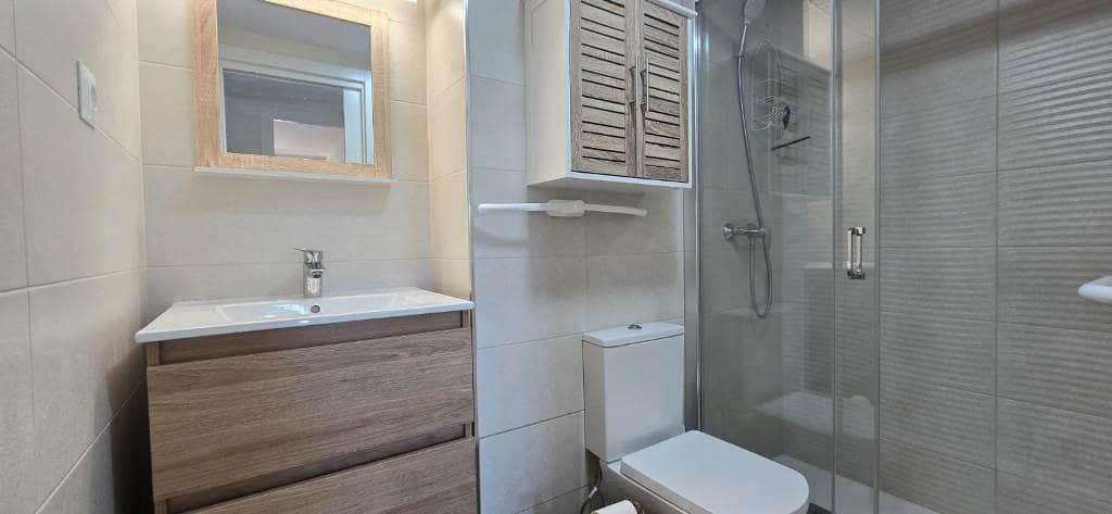 2 soverom Leilighet til salgs i Playa Paraiso med svømmebasseng garasje - € 249 000 (Ref: 8841183)