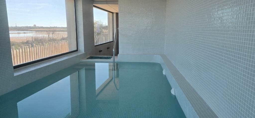 2 soverom Leilighet til salgs i Playa Paraiso med svømmebasseng garasje - € 249 000 (Ref: 8841183)