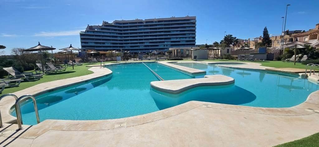 2 soverom Leilighet til salgs i Playa Paraiso med svømmebasseng garasje - € 249 000 (Ref: 8841183)