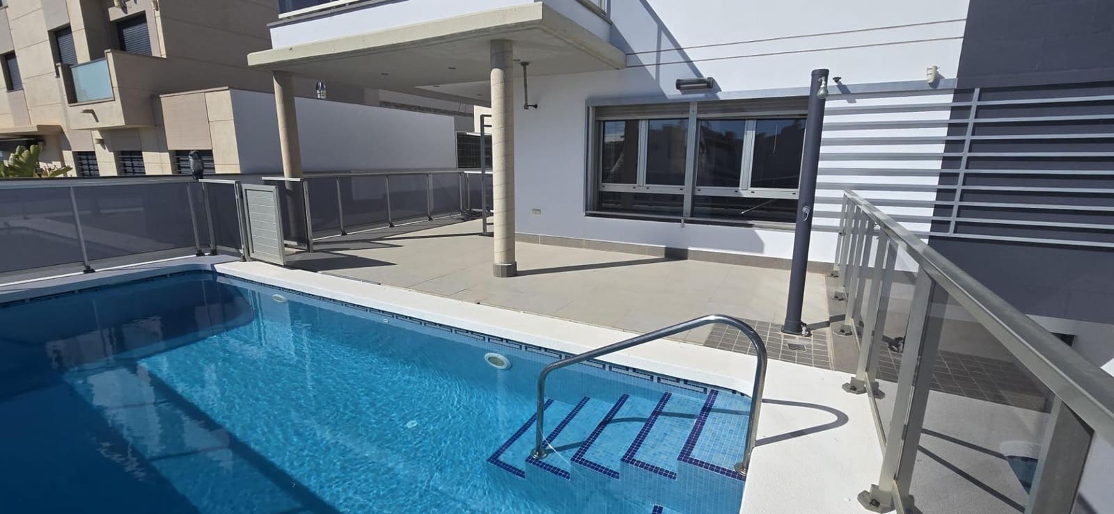 4 soveværelse Villa til salg i Alamillo med swimmingpool garage - € 469.900 (Ref: 8893273)