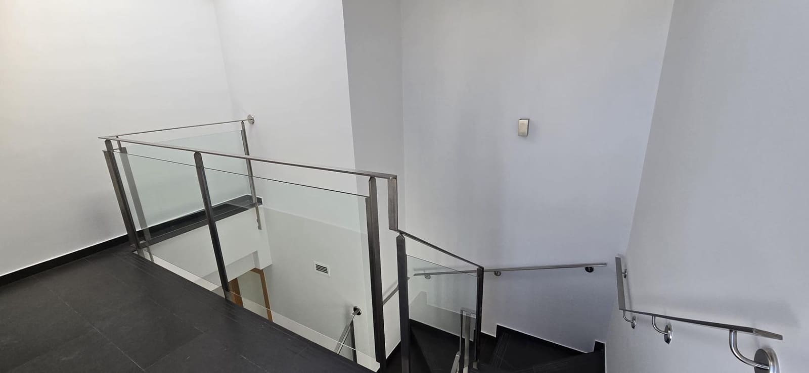 4 soveværelse Villa til salg i Alamillo med swimmingpool garage - € 469.900 (Ref: 8893273)