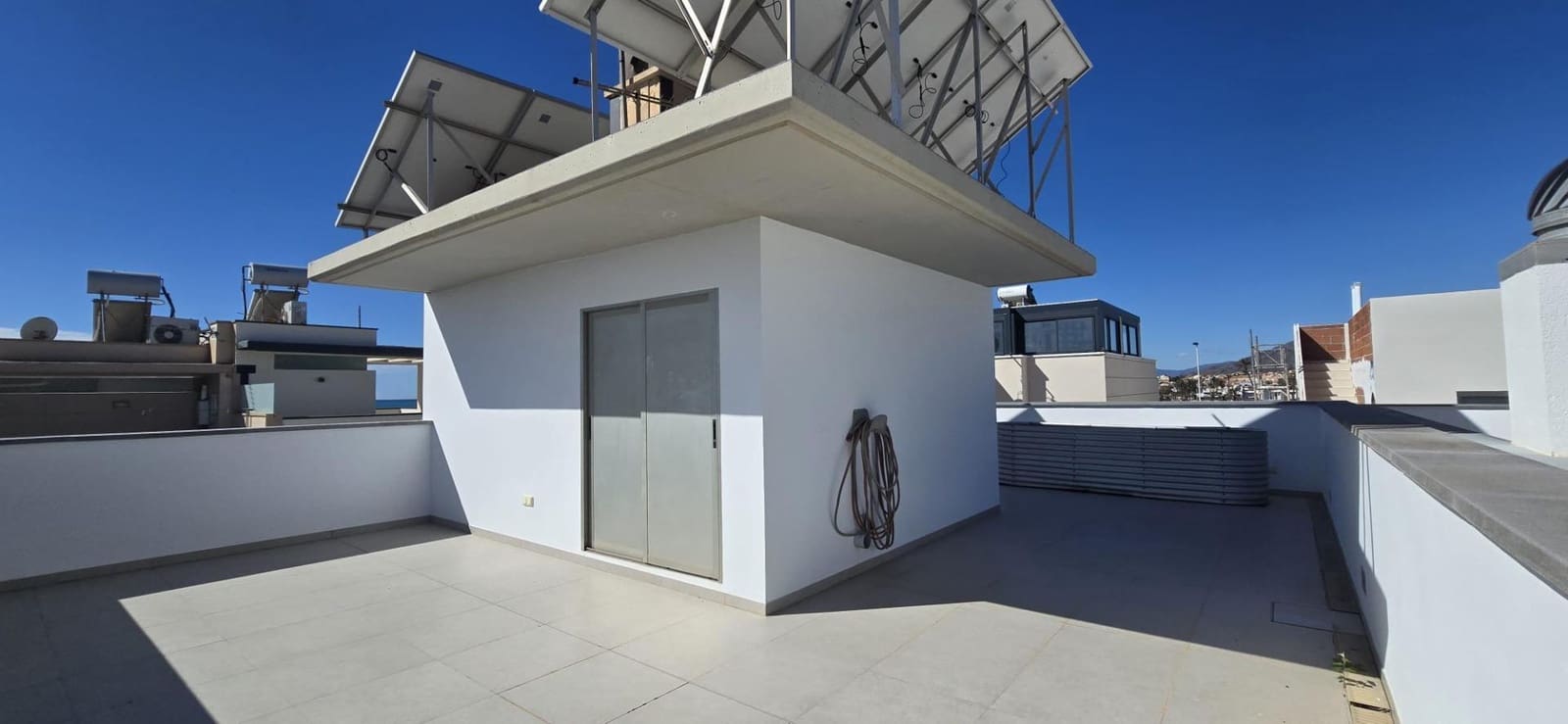 4 soveværelse Villa til salg i Alamillo med swimmingpool garage - € 469.900 (Ref: 8893273)