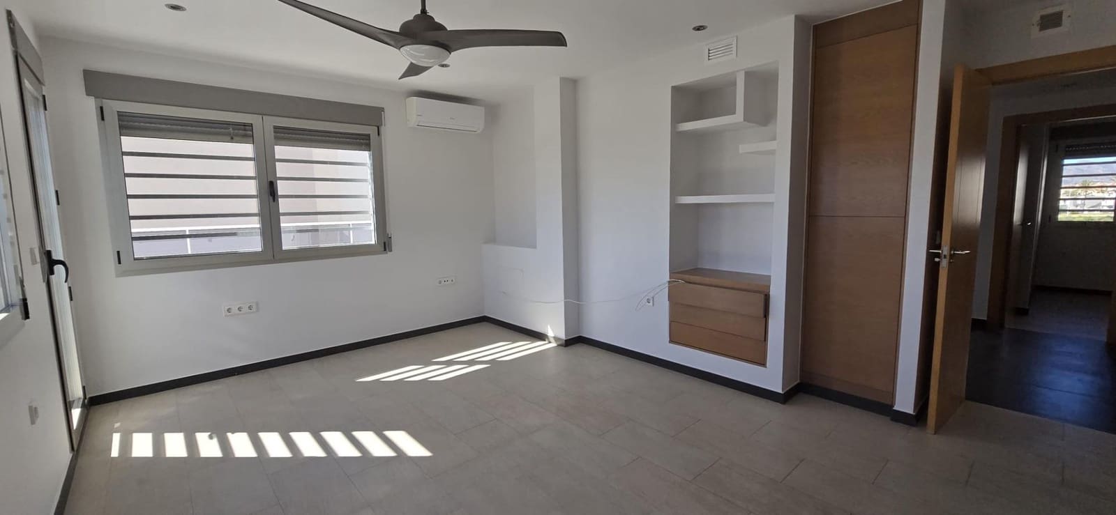 4 soveværelse Villa til salg i Alamillo med swimmingpool garage - € 469.900 (Ref: 8893273)