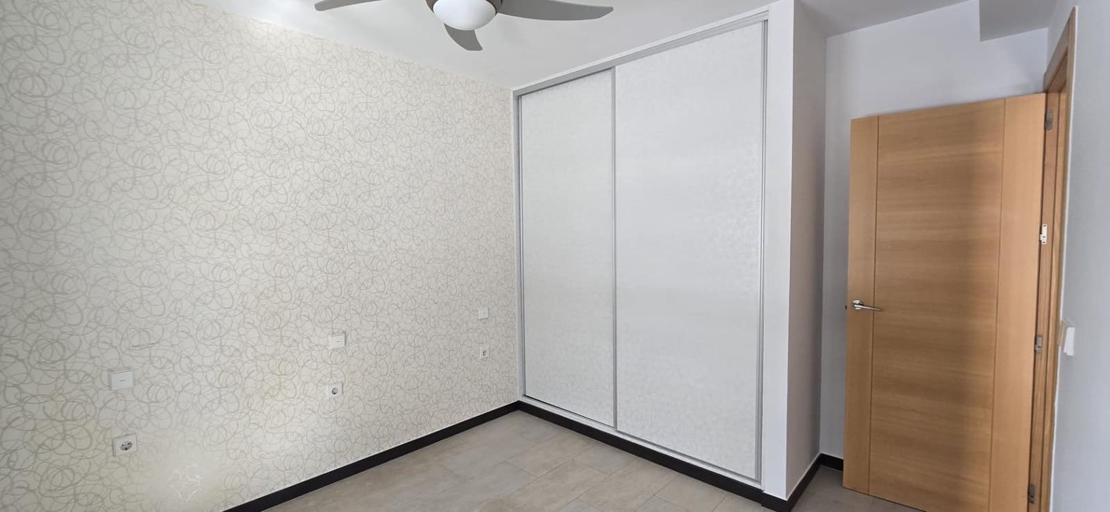 4 soveværelse Villa til salg i Alamillo med swimmingpool garage - € 469.900 (Ref: 8893273)