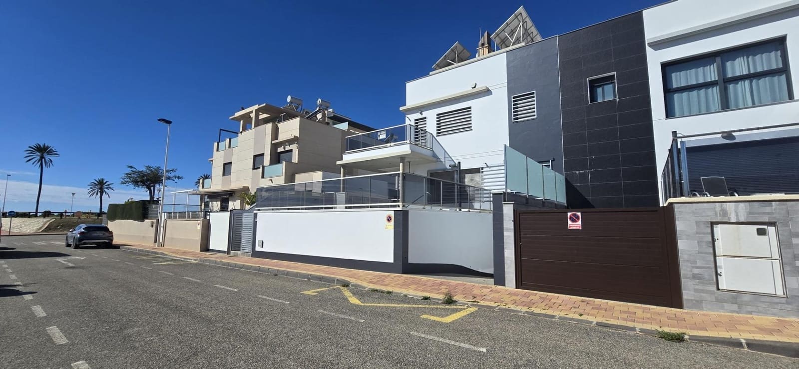 4 soveværelse Villa til salg i Alamillo med swimmingpool garage - € 469.900 (Ref: 8893273)