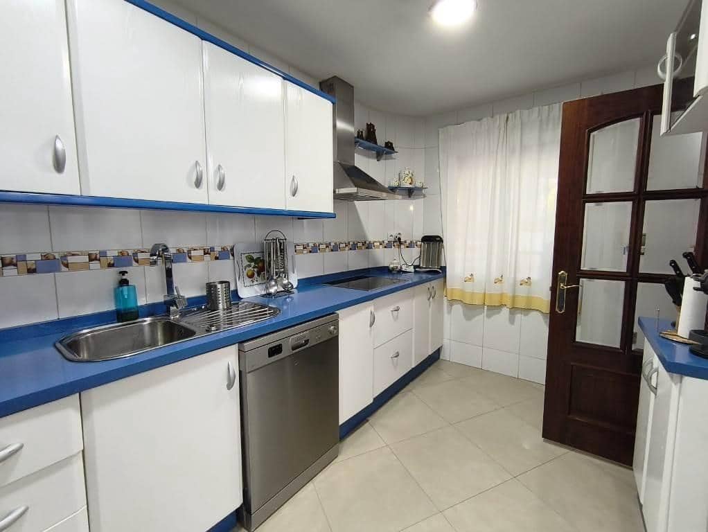 4 soveværelse Villa til salg i Puerto de Mazarron med garage - € 398.000 (Ref: 9005427)