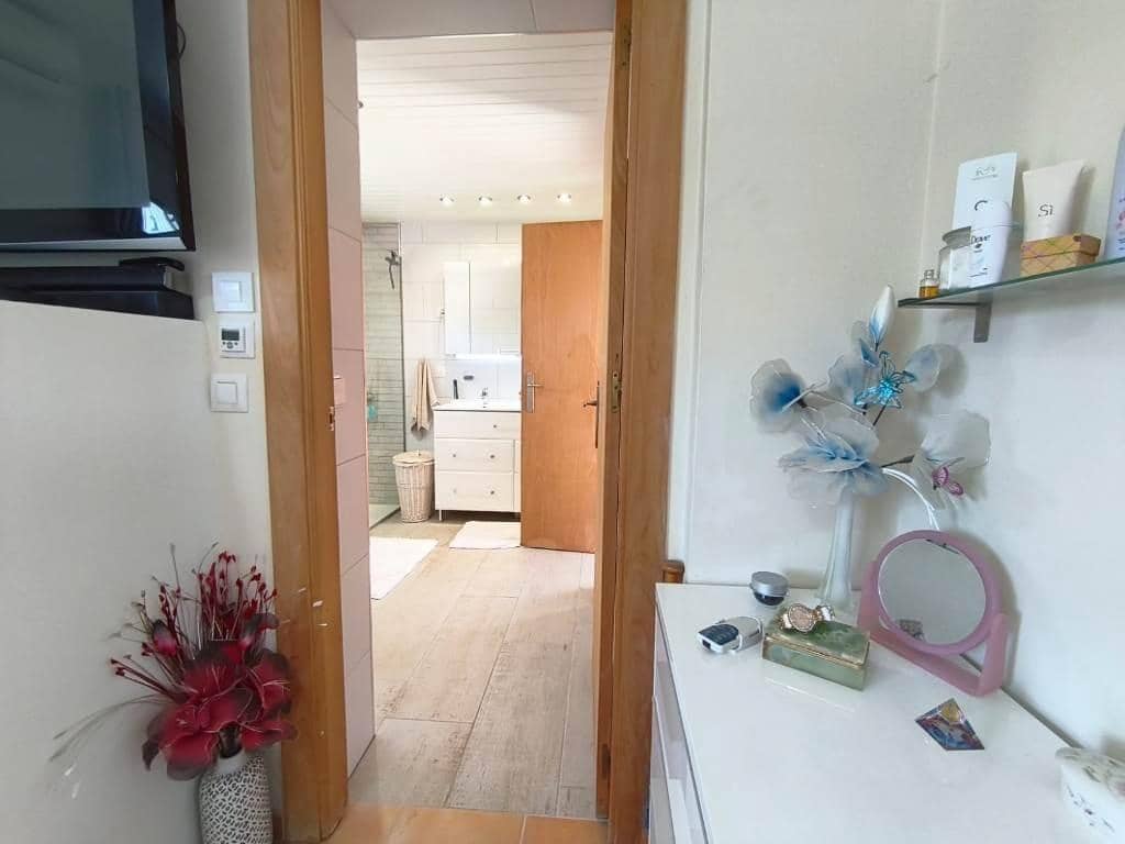 3 soveværelse Villa til salg i Perin med swimmingpool - € 259.000 (Ref: 9005429)