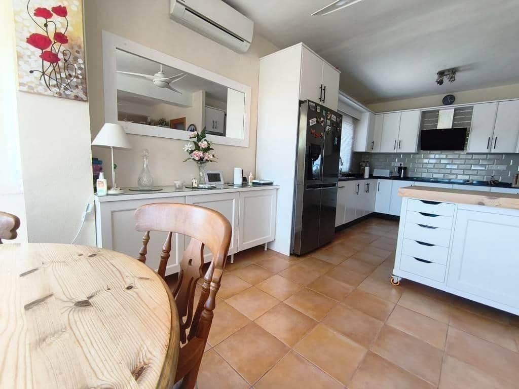 3 soveværelse Villa til salg i Perin med swimmingpool - € 259.000 (Ref: 9005429)