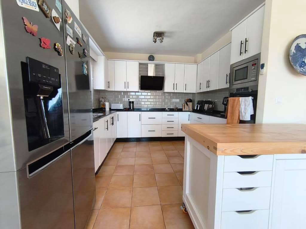 3 soveværelse Villa til salg i Perin med swimmingpool - € 259.000 (Ref: 9005429)