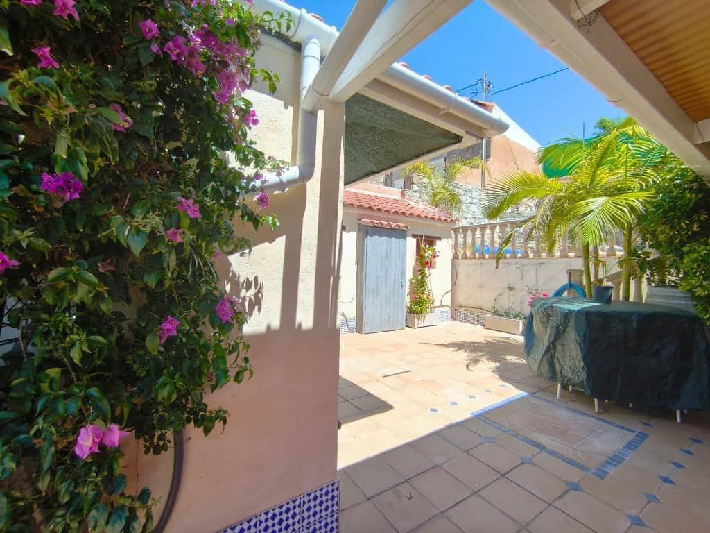 3 soveværelse Villa til salg i Perin med swimmingpool - € 259.000 (Ref: 9005429)