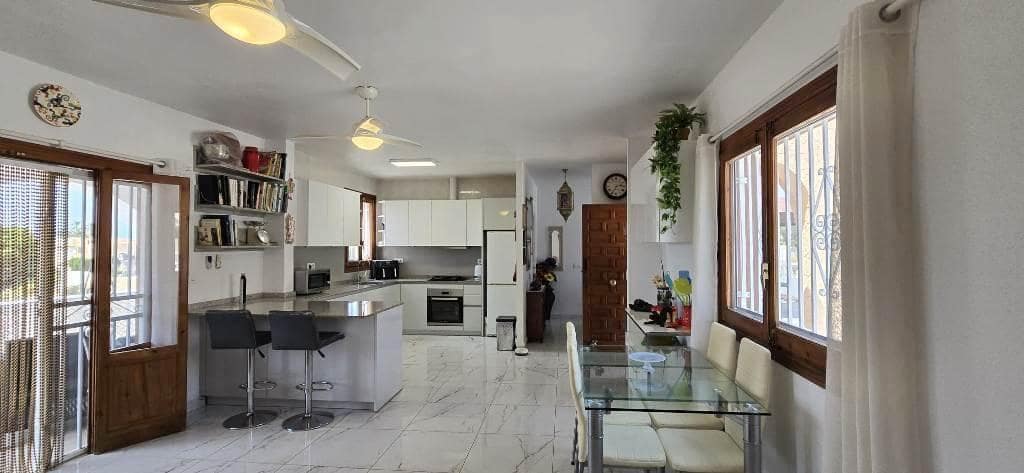 4 soveværelse Villa til salg i Bolnuevo med swimmingpool - € 425.000 (Ref: 9036918)