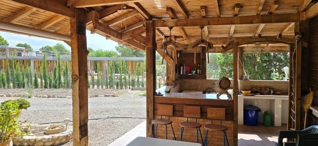 7 bedroom Villa for sale in Totana with garage - € 380,000 (Ref: 9153841)