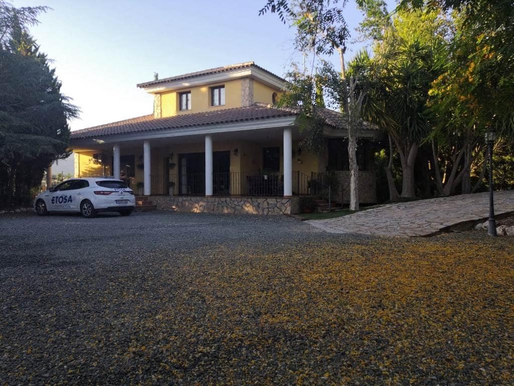 3 soveværelse Villa til salg i Totana med garage - € 400.000 (Ref: 9217277)