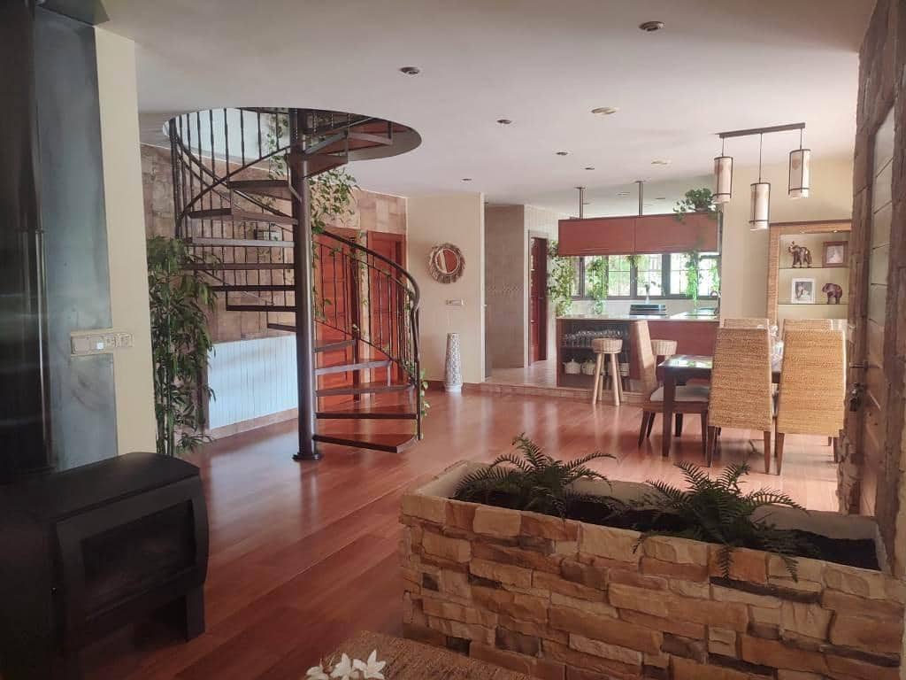 3 soveværelse Villa til salg i Totana med garage - € 400.000 (Ref: 9217277)