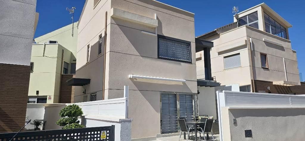 3 slaapkamer Villa te koop in Puerto de Mazarron met zwembad - € 355.000 (Ref: 9226961)