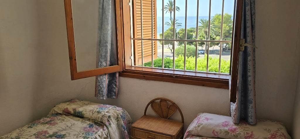 4 soverom Kjedet enebolig til salgs i Alamillo med svømmebasseng garasje - € 259 000 (Ref: 9226962)