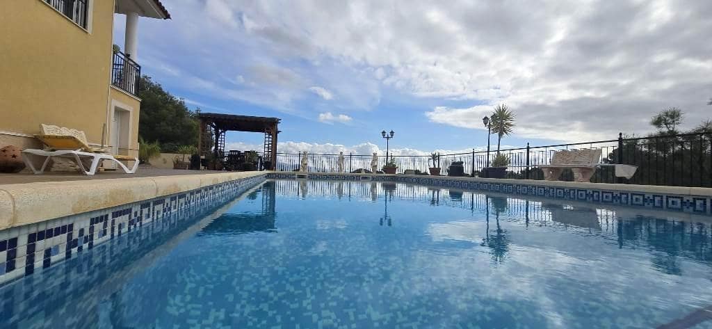 5 chambre Finca/Maison de Campagne à vendre à Totana avec piscine garage - 435 000 € (Ref: 9362575)