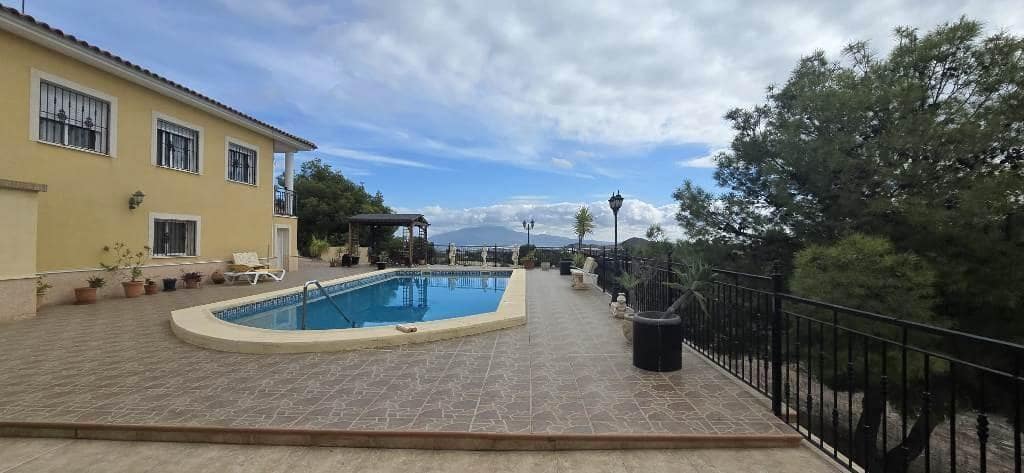 5 chambre Finca/Maison de Campagne à vendre à Totana avec piscine garage - 435 000 € (Ref: 9362575)