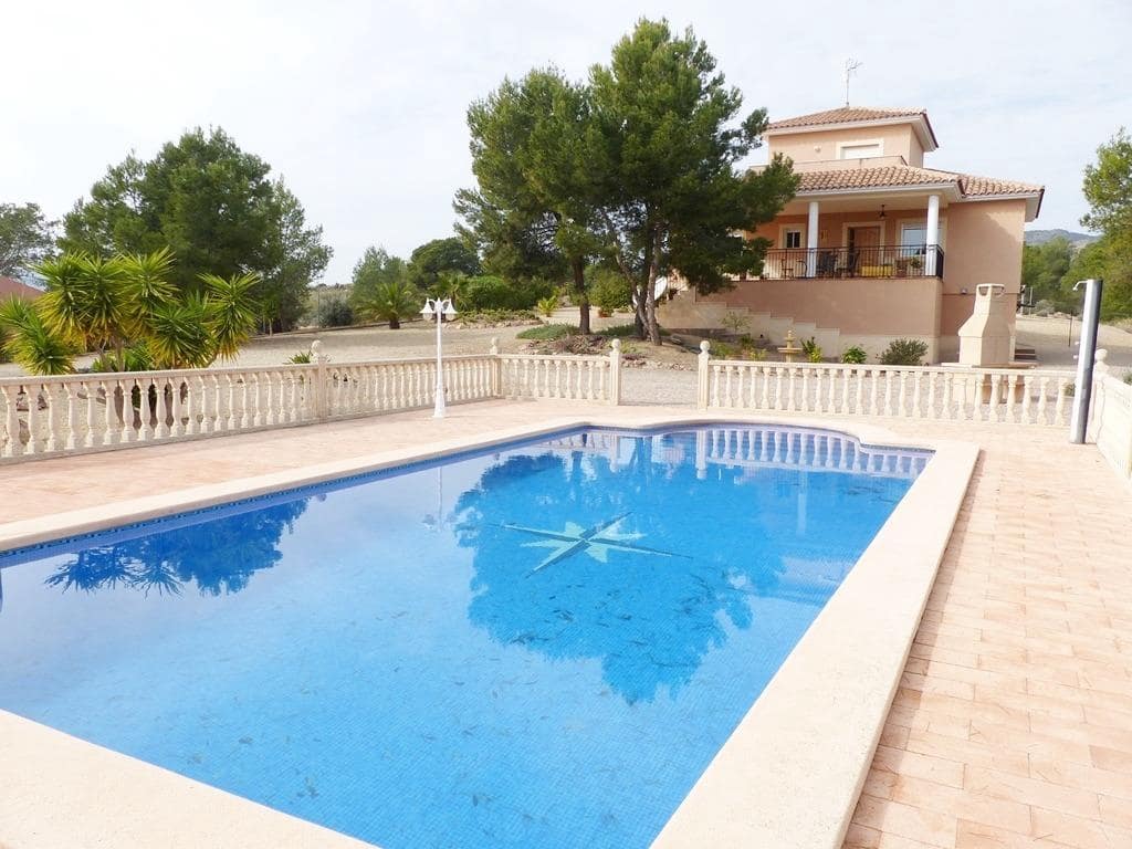 4 soverom Finca/Herregård til salgs i Totana med svømmebasseng garasje - € 325 000 (Ref: 9390684)