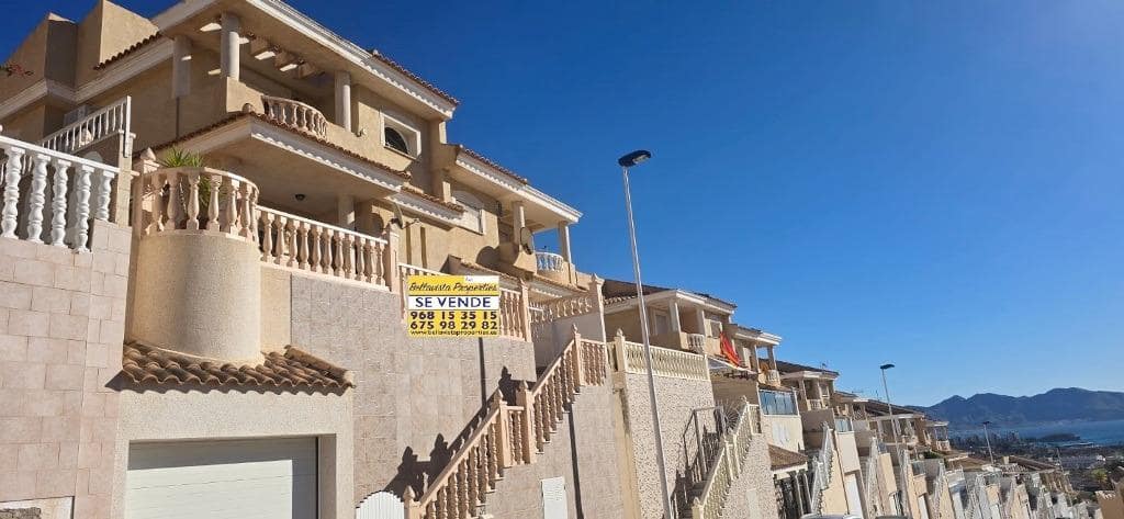 Chalet de 2 habitaciones en Alamillo en venta con piscina garaje - 298.000 € (Ref: 9406678)