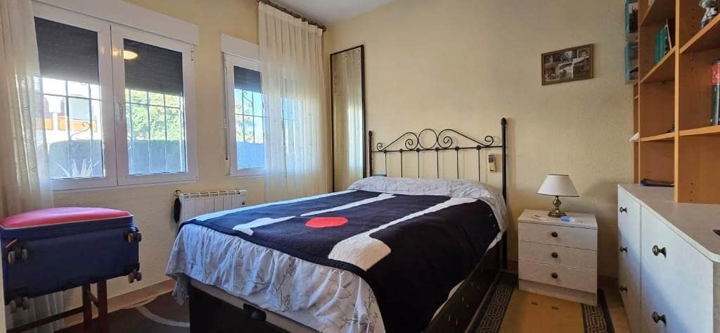 2 bedroom Apartment for sale in Alamillo with pool - € 148,900 (Ref: 9419653)