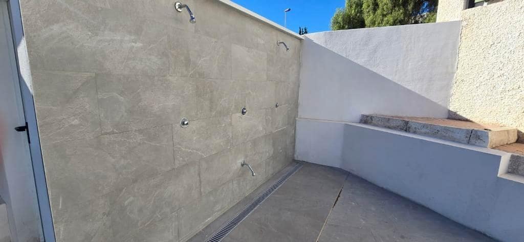 2 bedroom Apartment for sale in Alamillo with pool - € 148,900 (Ref: 9419653)