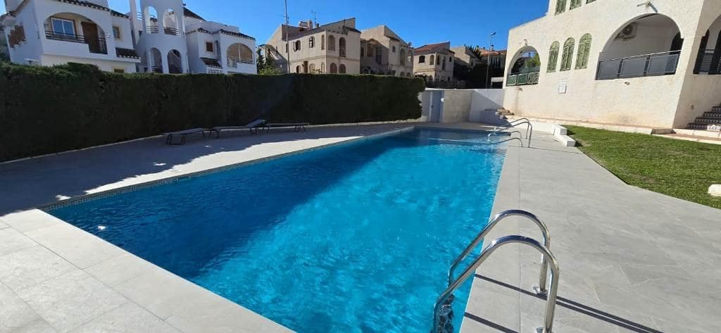 2 bedroom Apartment for sale in Alamillo with pool - € 148,900 (Ref: 9419653)
