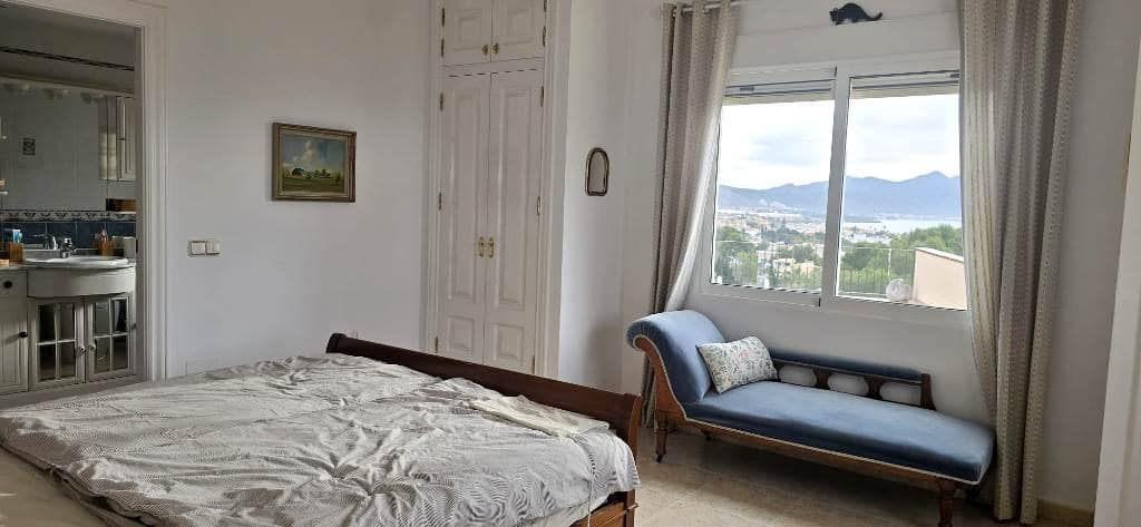 4 bedroom Villa for sale in Isla Plana with pool garage - € 610,000 (Ref: 9488331)