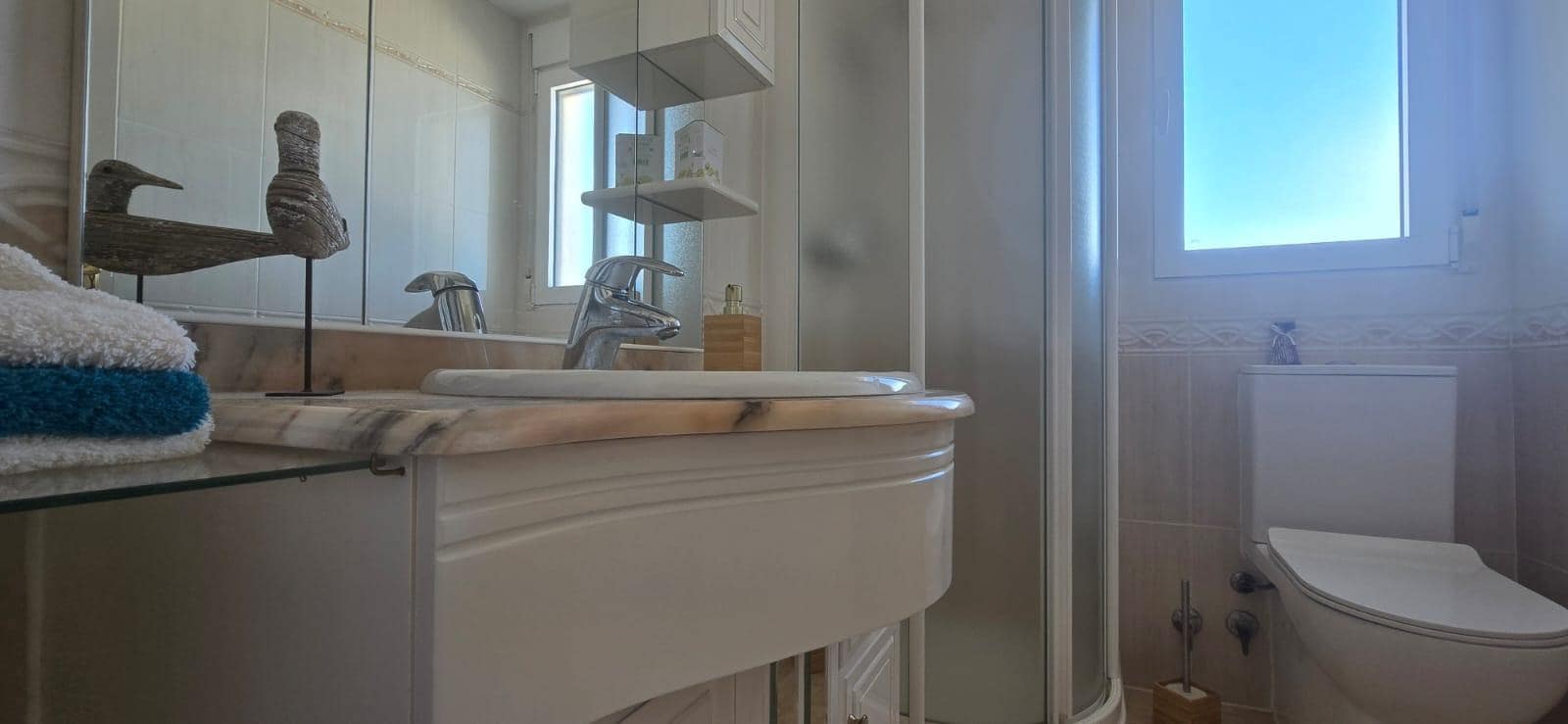 4 bedroom Villa for sale in Isla Plana with pool garage - € 610,000 (Ref: 9488331)