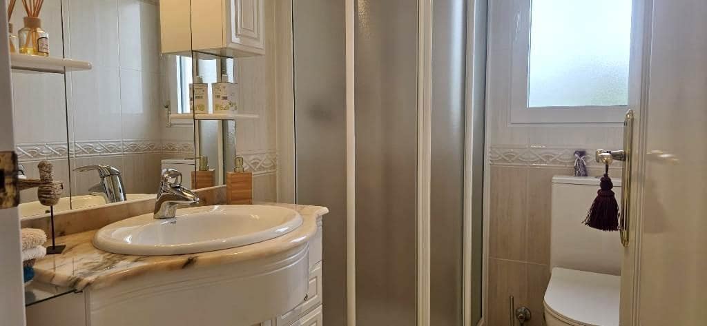 4 quarto Moradia para venda em Isla Plana com piscina garagem - 610 000 € (Ref: 9488331)