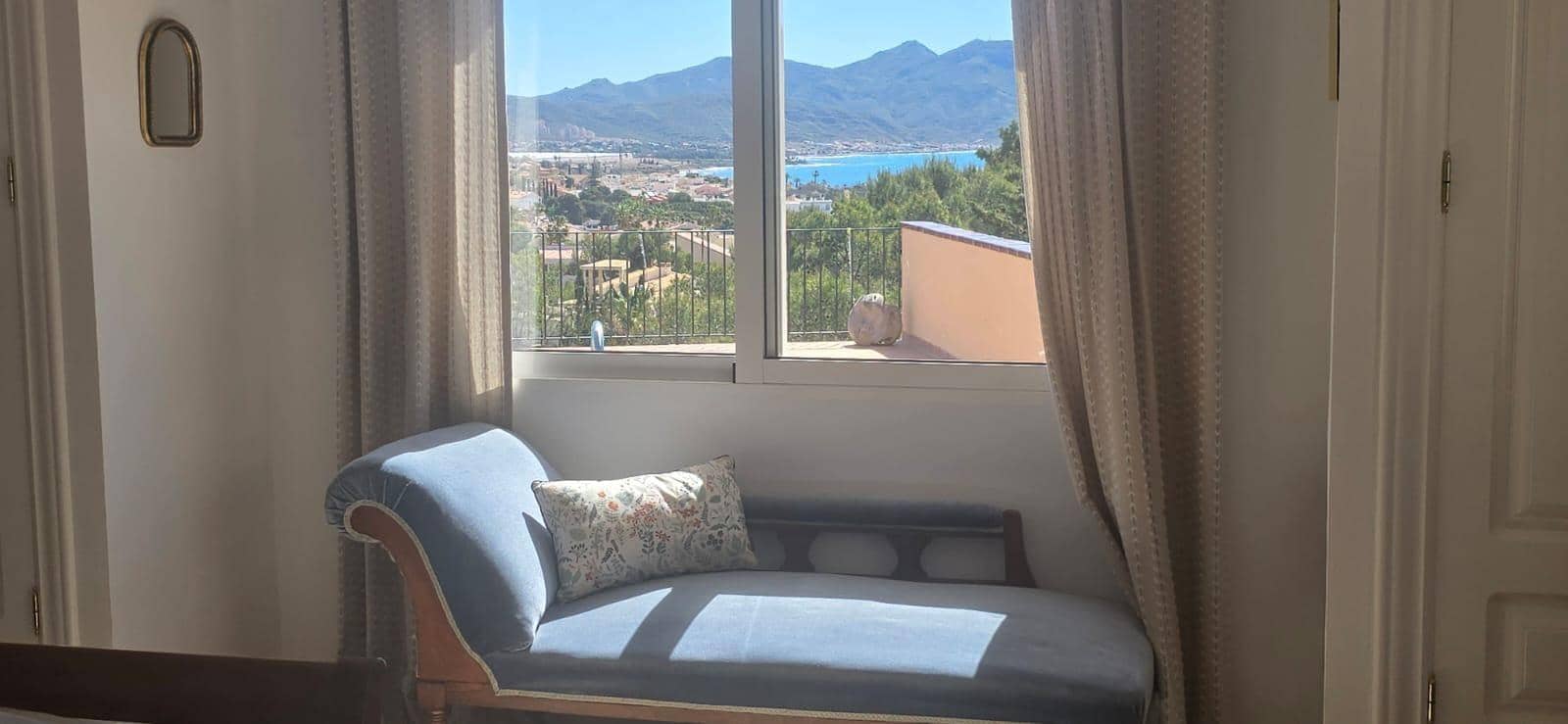 4 quarto Moradia para venda em Isla Plana com piscina garagem - 610 000 € (Ref: 9488331)