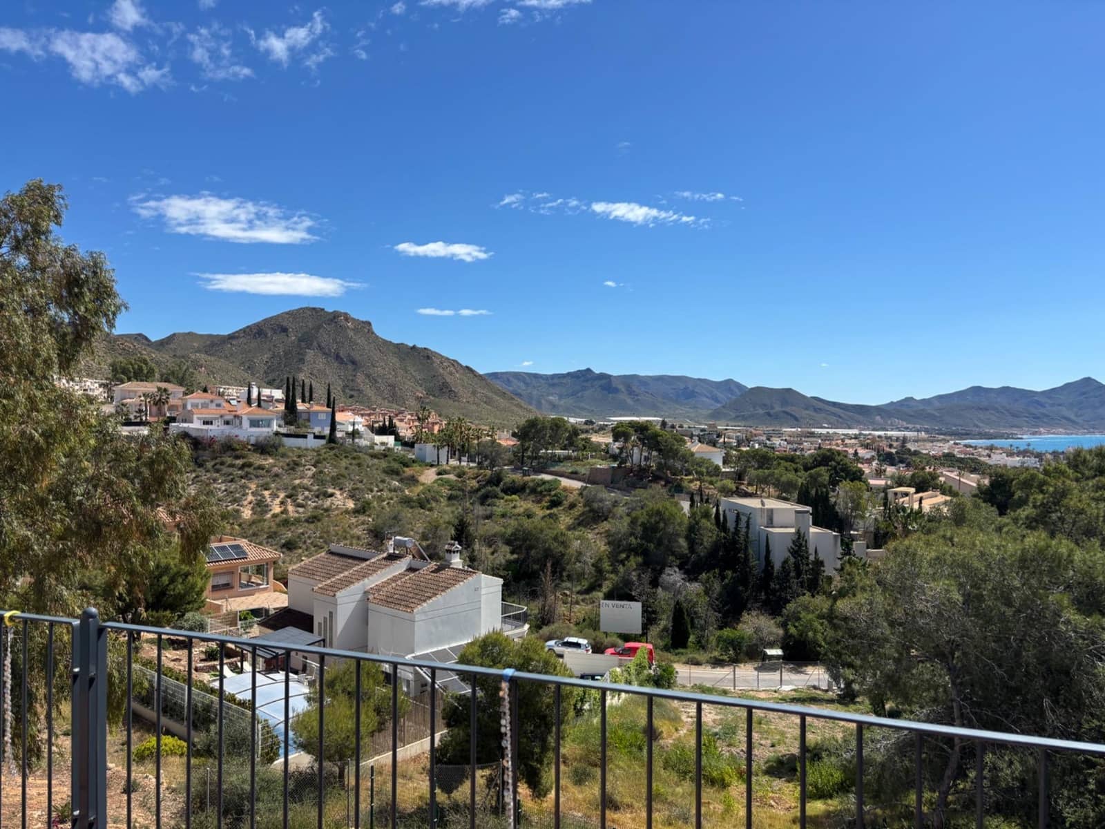 4 quarto Moradia para venda em Isla Plana com piscina garagem - 610 000 € (Ref: 9488331)