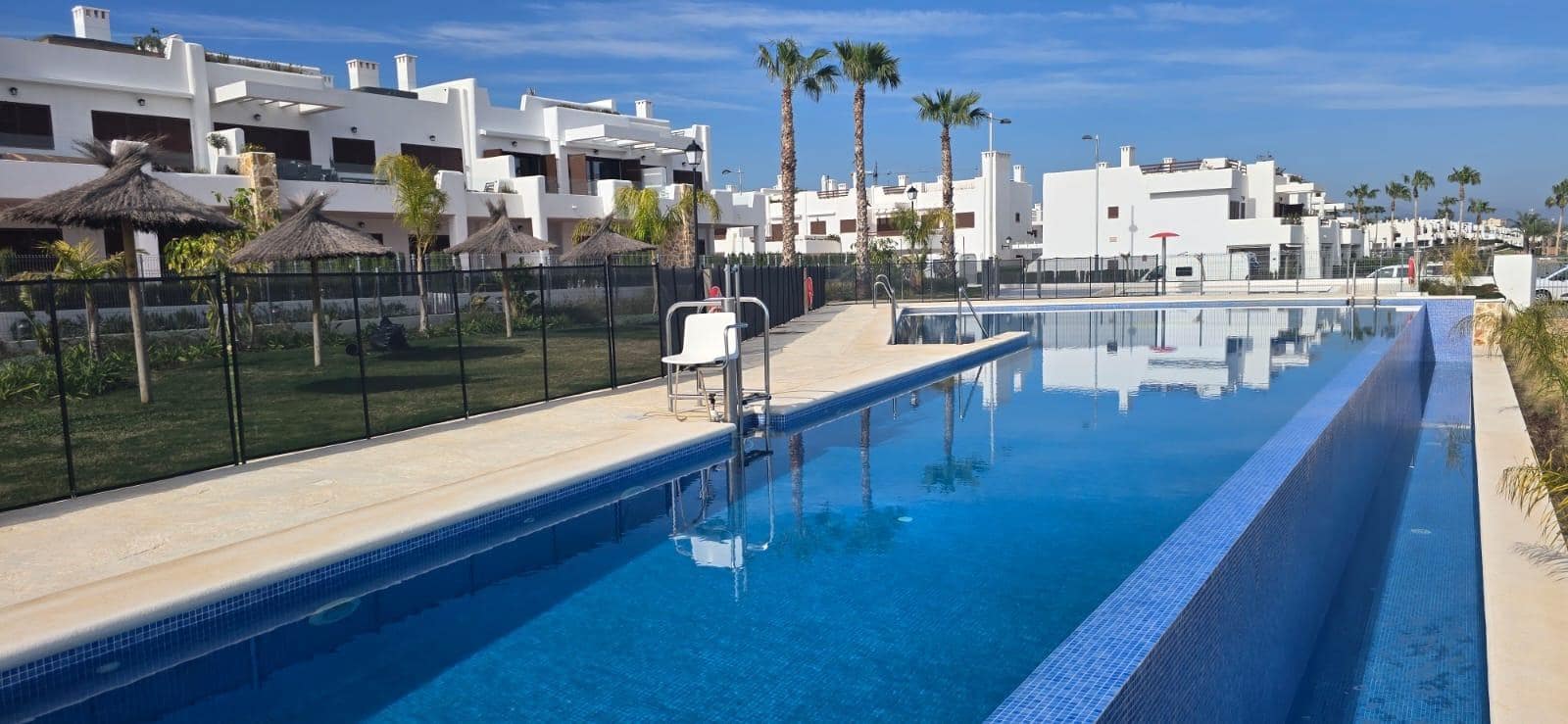 2 sypialnia Apartament na sprzedaż w San Juan de los Terreros z basenem garażem - 254 900 € (Ref: 9543528)
