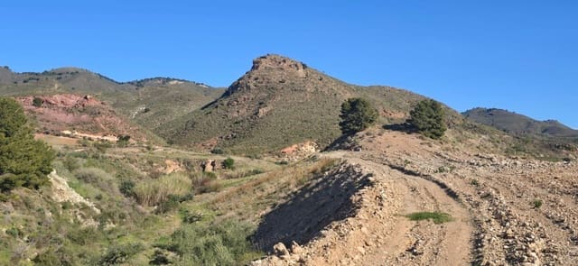 4 sovrum Finca/Hus på landet till salu i Morata, Lorca - 295 000 € (Ref: 9659359)