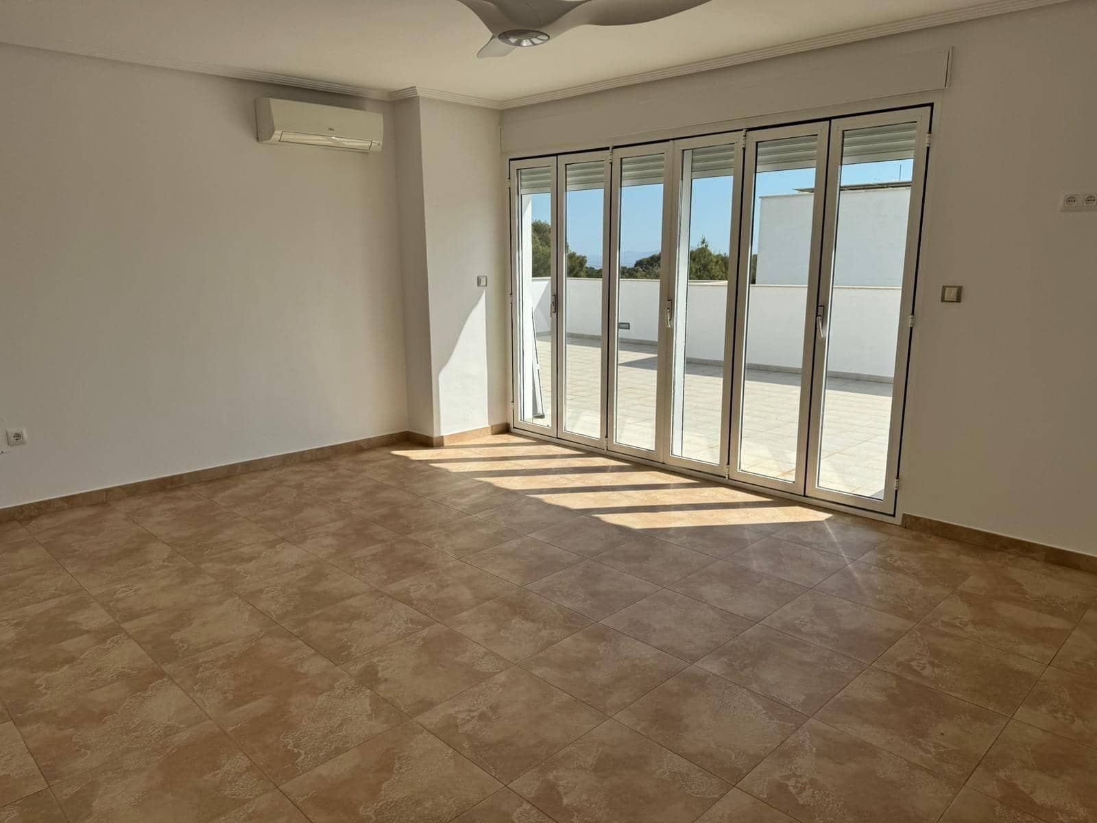 5 sypialnia Willa na sprzedaż w Totana z basenem - 495 000 € (Ref: 9686358)
