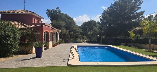 3 bedroom Villa for sale in Totana with pool garage - € 299,000 (Ref: 9721626)