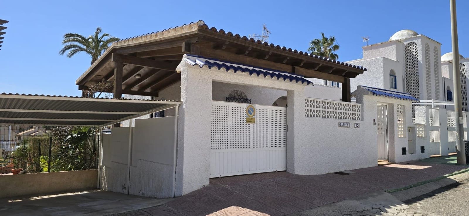 2 bedroom Apartment for sale in Alamillo with pool garage - € 299,950 (Ref: 9726599)