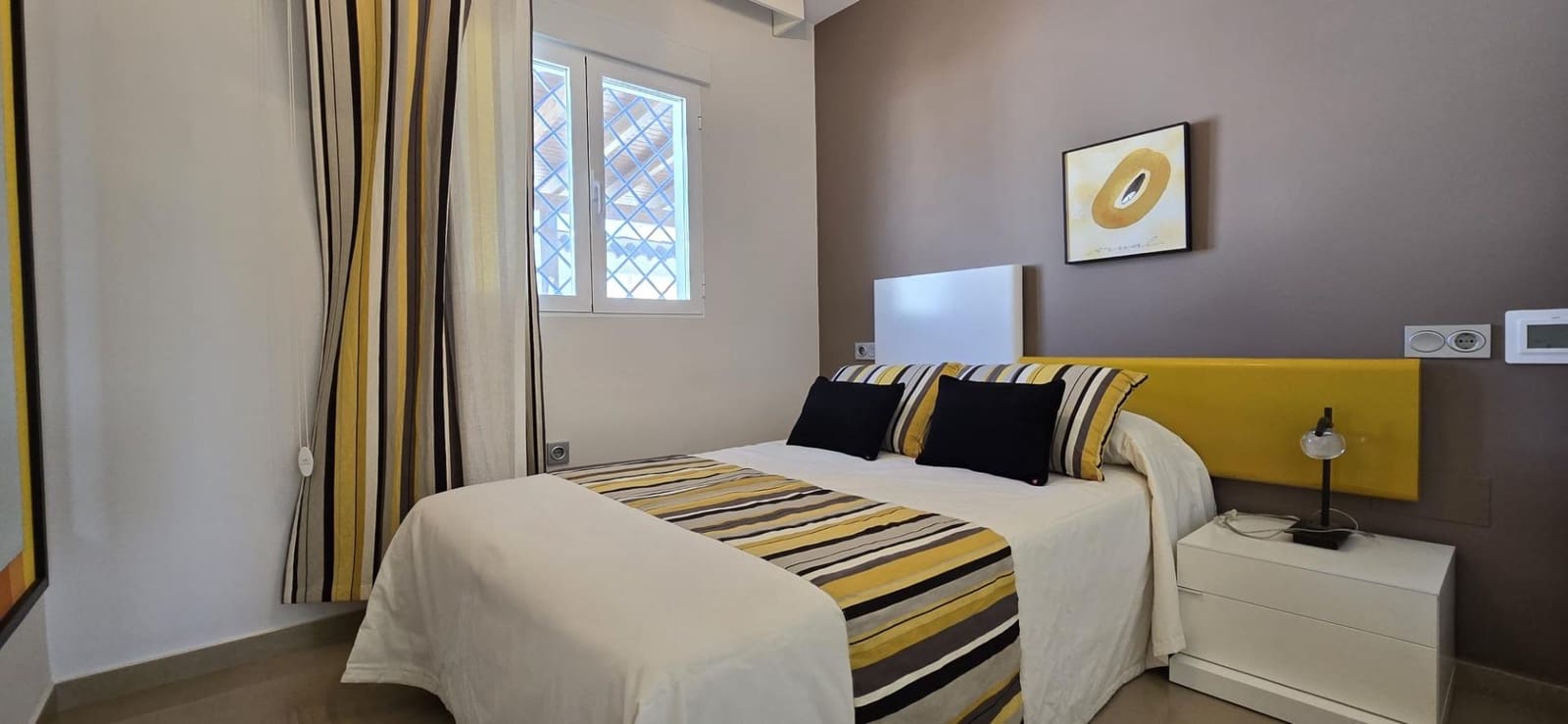 2 bedroom Apartment for sale in Alamillo with pool garage - € 299,950 (Ref: 9726599)